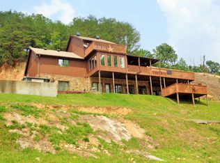 1146 Lakefront Dr, Waverly, TN 37185