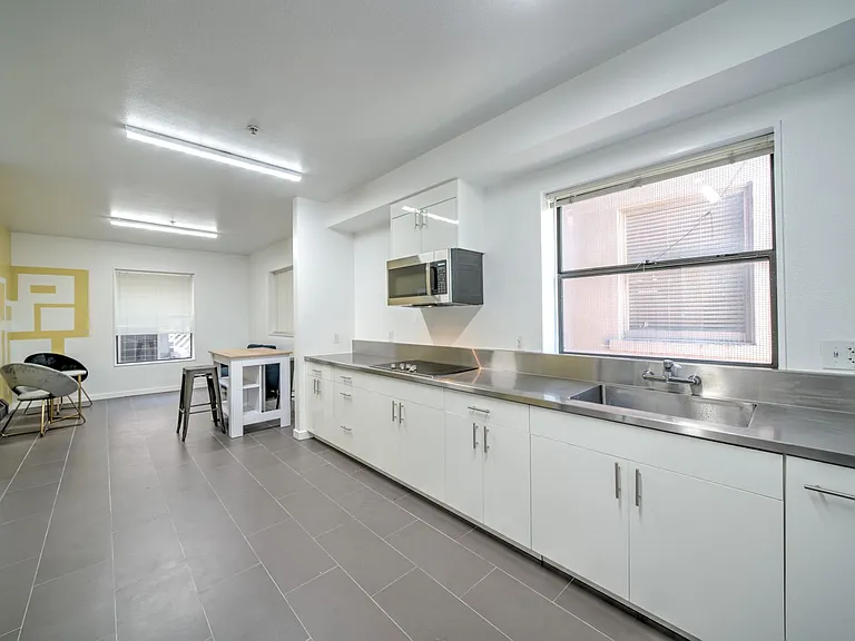 SHARED & PRIVATE Dorm Style Units Available at The Telegraph Commons! 2 blocks from UCB! — Photo 25