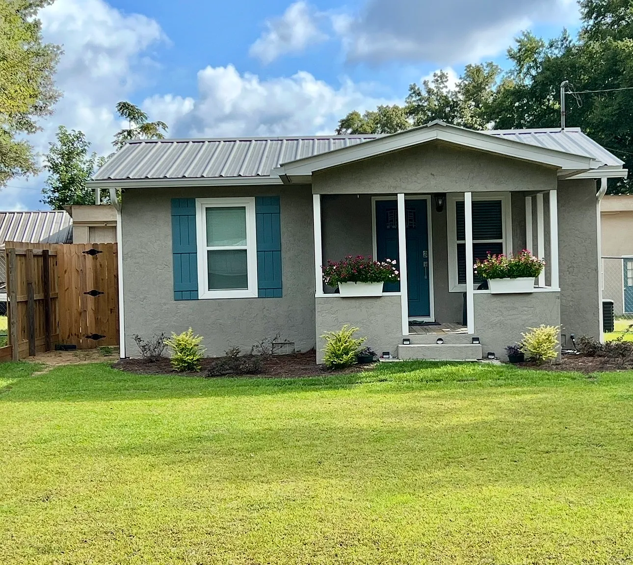 115A Montrose Dr - 1 — Photo 3