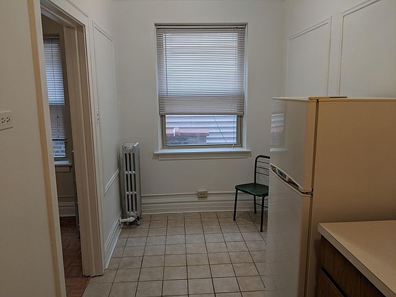 5th image of 3120 Oak Park Ave APT 204