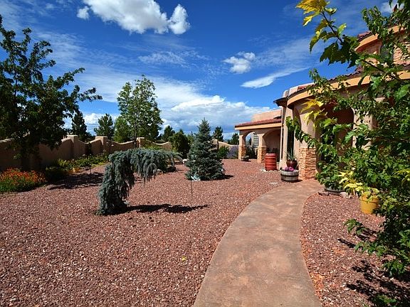 3rd image of 7 Arroyo Del Alamo Cir
