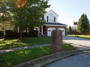 407 Crown Ct, Versailles, KY 40383