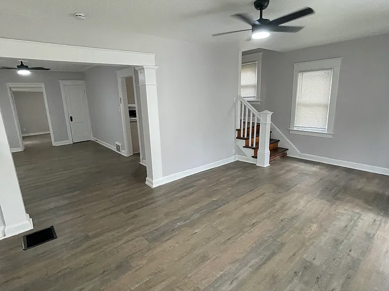 3717 Indiana Ave — Photo 24