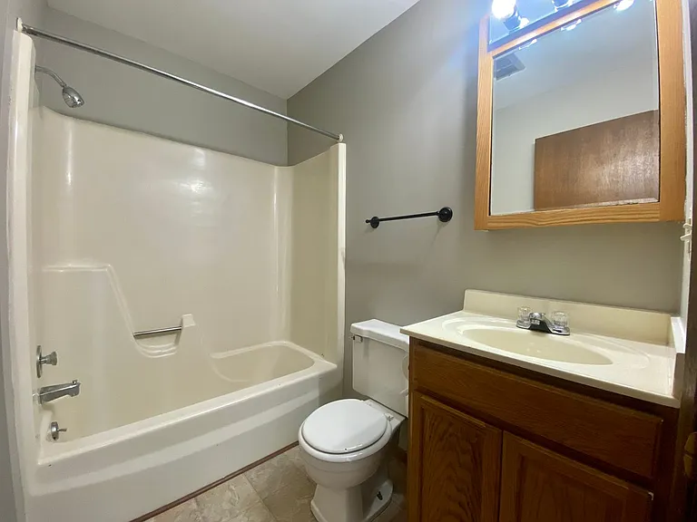 Eagle Rock Apartments — Photo 24