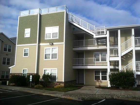 4th image of 1600 Ocean Ave #930