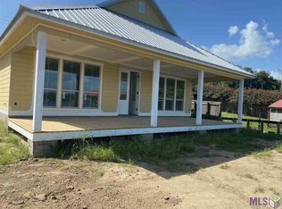 9552 False River Rd, New Roads, LA 70760