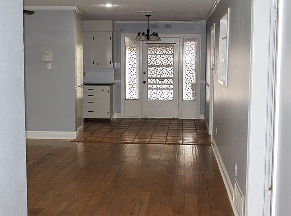 3rd image of 2609 Haynes Dr
