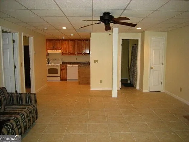 1 bed, 1.0 bath, 1000 sqft, $1,300 — Photo 4