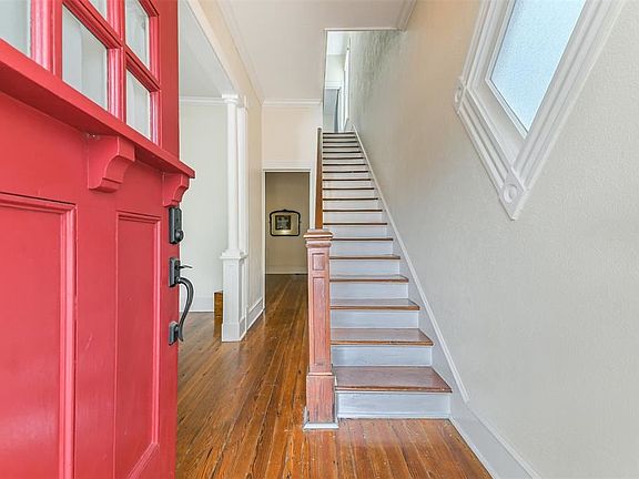 5th image of 1221 Avenue L