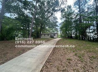 1612 Deer Springs Rd, Pelham, AL 35124