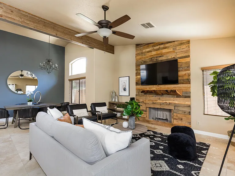 5821 E Aire Libre Ave — Photo 4