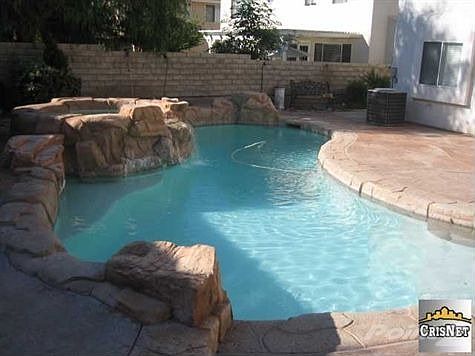 4th image of 28820 Woodside Dr