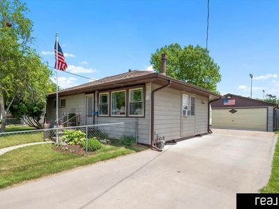 925 N 26th St, Council Bluffs, IA, 51501