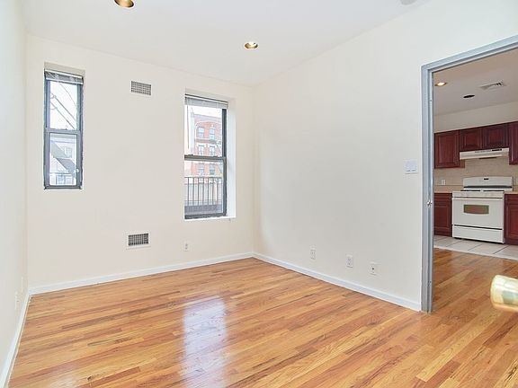 5th image of 1627 Park Ave APT 4B
