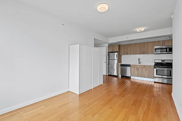 Rented by CCM Property Management LLC | media 27