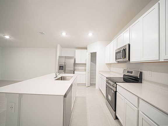 2nd image of 2774 Pennachio Dr
