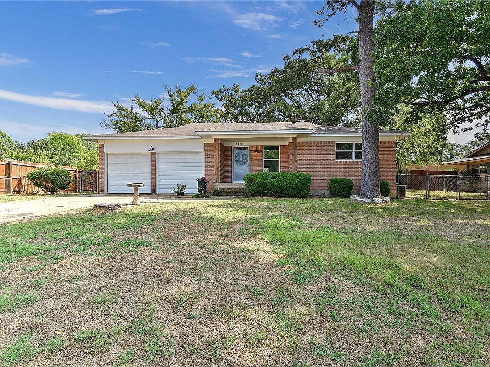 1st image of 2210 Bluebonnet Ave