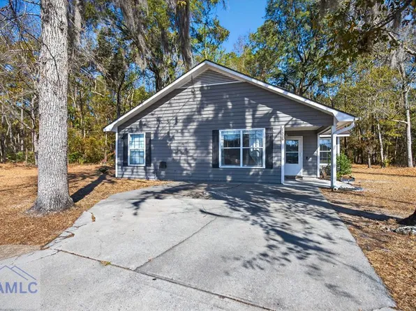 1336 Forest Lake Dr, Hinesville, GA 31313