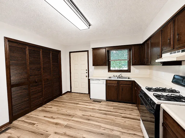 2241 Lane Rd #2243 — Photo 6