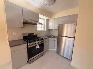 1039 E 223rd St APT 2, Bronx, NY 10466