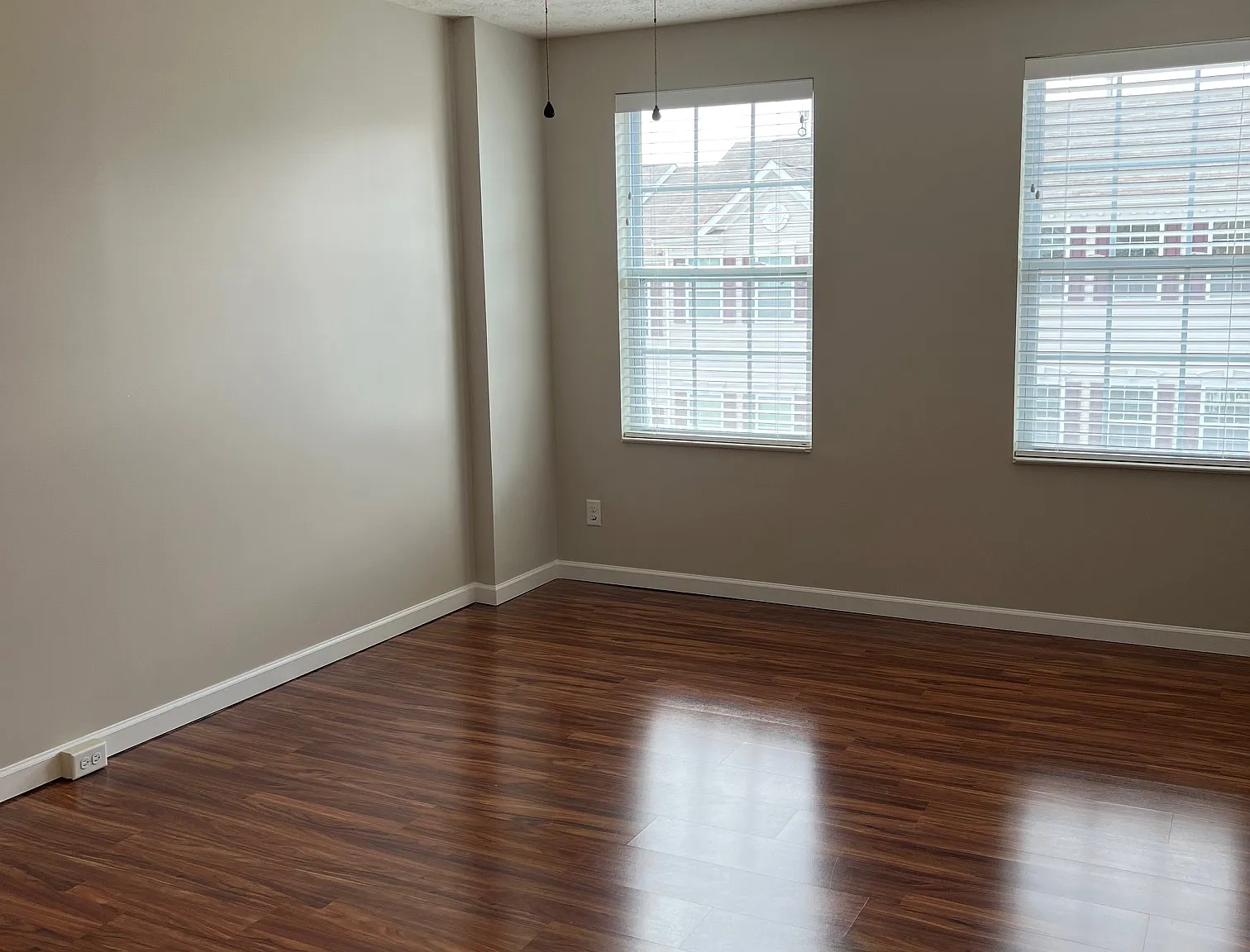 3 bed, 1392 sqft, $2,400 — Photo 4