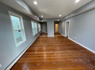 384 Bedford St #1, New Bedford, MA 02740
