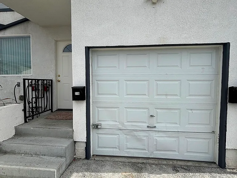 318 E 64th St — Photo 20