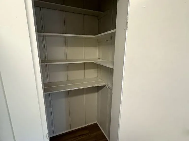 38 N Laurel St #1 — Photo 13