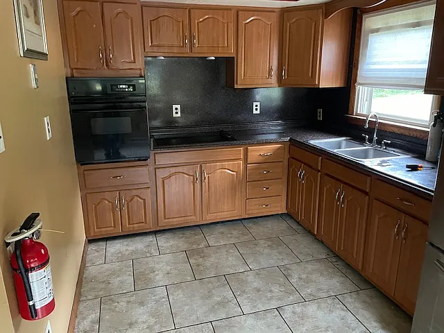 477 Lewis Ave — Photo 7
