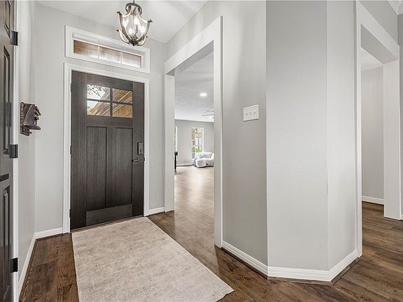 2nd image of 705 Summerglen Dr