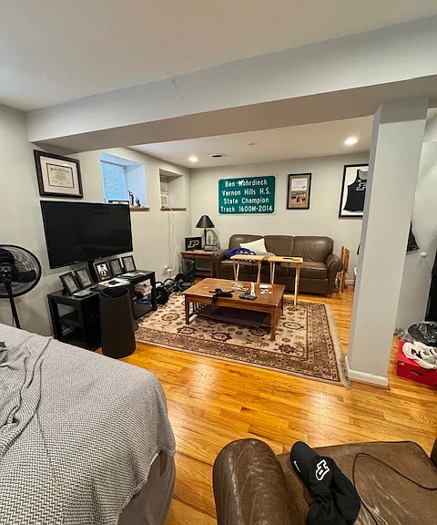 1947 N Cleveland Ave #1R — Photo 5