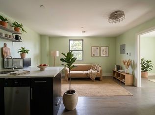 175 Menahan St #1R, Brooklyn, NY 11221