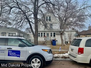 1004 E 4th Ave, Mitchell, SD 57301