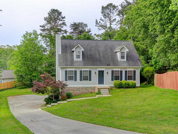 2nd image of 5914 Shelley Dr