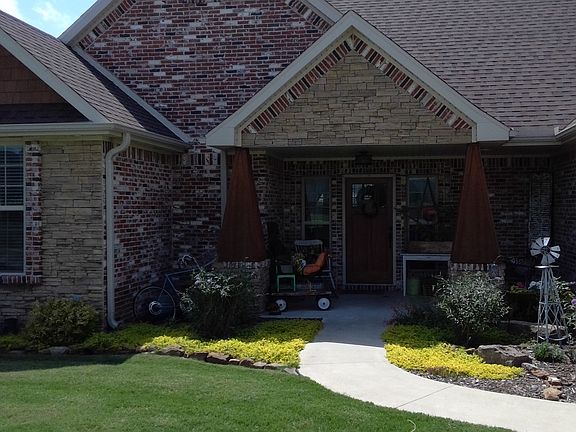3rd image of 447 Waterfalls Dr