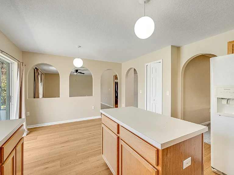 2081 Brookshire Cir — Photo 20