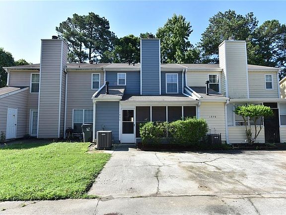 3rd image of 1896 Norcross Chase Cir