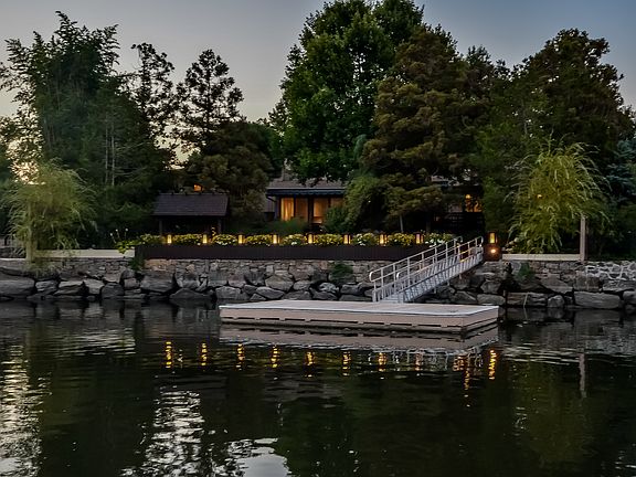 3rd image of 71 Old Shore Dr