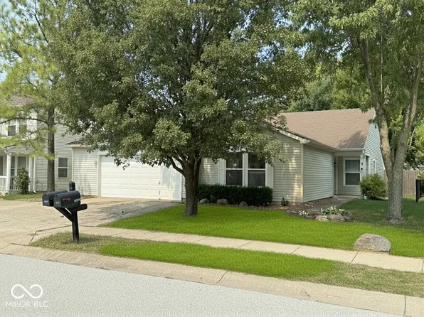 6816 Minnow Dr, Indianapolis, IN 46237