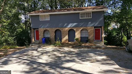 1045 Laurel Ct NW #B Photo 1