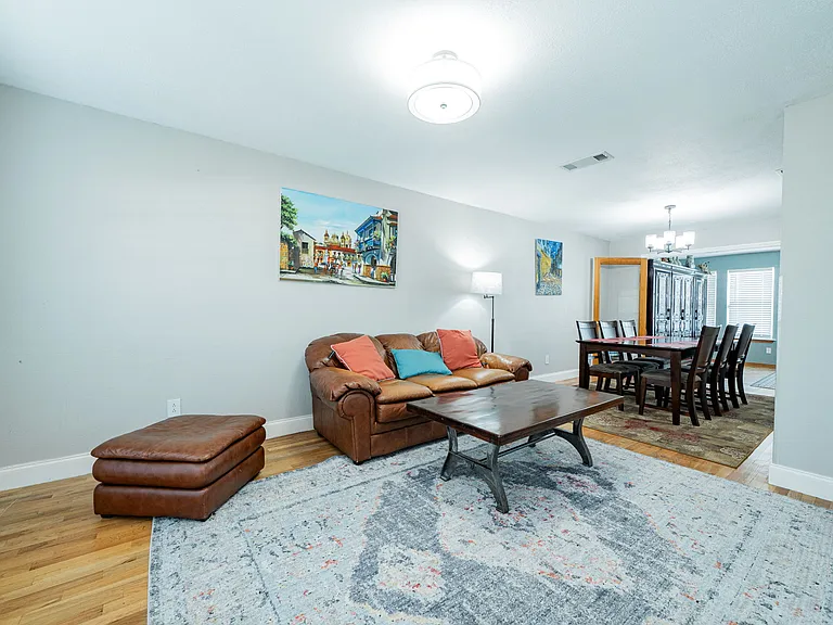 1604 Vera Cruz Dr — Photo 18