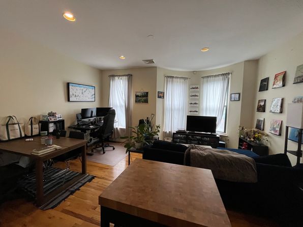 29 Warren Ave APT 3