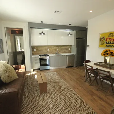 Rented by Nooklyn NYC LLC | media 30