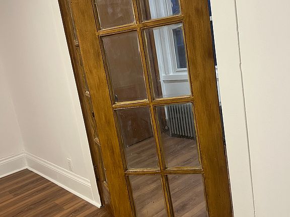 5th image of 102 Burhans Ave #1