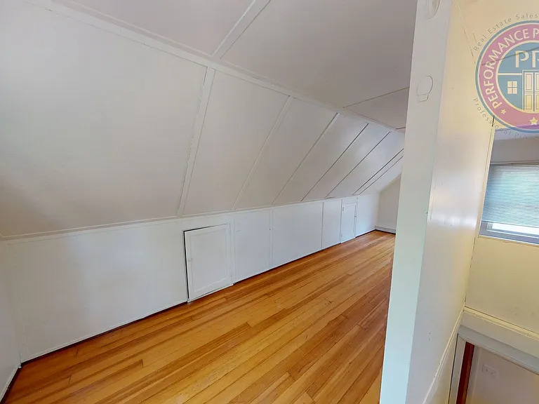 4333 NE 63rd Ave — Photo 18