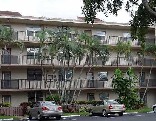 1st image of 26 Abbey Ln APT 308