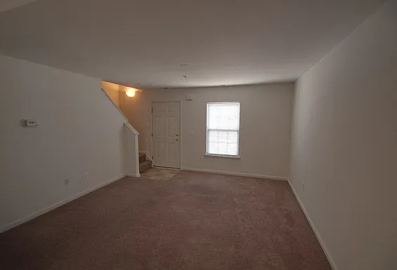 Hunting Creek Townhouse Apartments — Photo 4