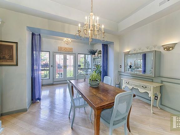 3rd image of 151 W 93rd St
