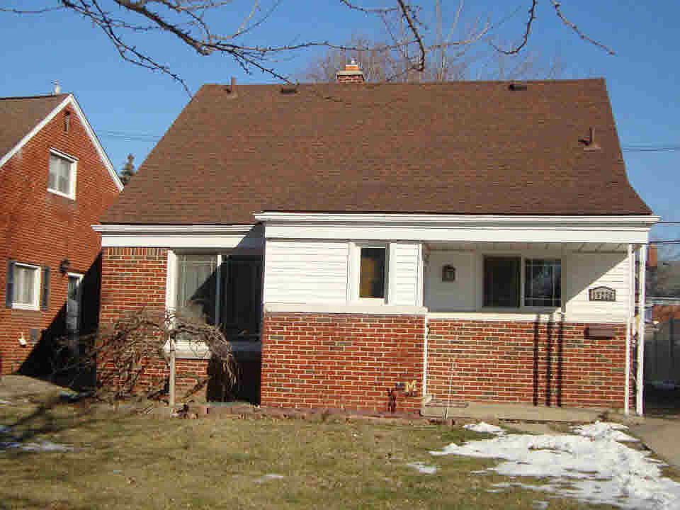 1st image of 15226 Russell Ave