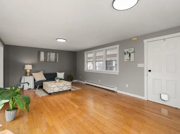 90 Leland Hill Rd, Sutton, MA 01590